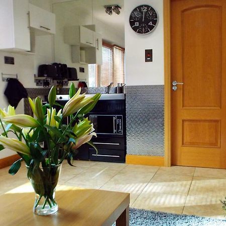 Flat 14D Bayhead Daire Stornoway  Dış mekan fotoğraf