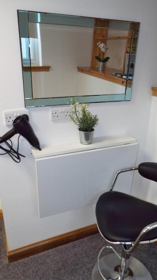 Flat 14D Bayhead Daire Stornoway  Dış mekan fotoğraf